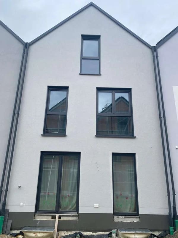 Immobilie in Köfering - QNG 40- komplett bezugsfertig - Zuhause mit viel Platz in einem modernen Reihenhaus in Köfering - Bild 1