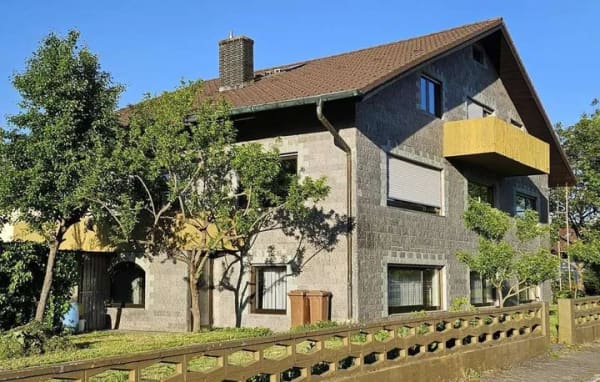 Immobilie in Zuzenhausen - Großzügiges Einfamilienhaus mit 11 Zimmer in Zuzenhausen (auch WG-geeignet!) - Bild 1
