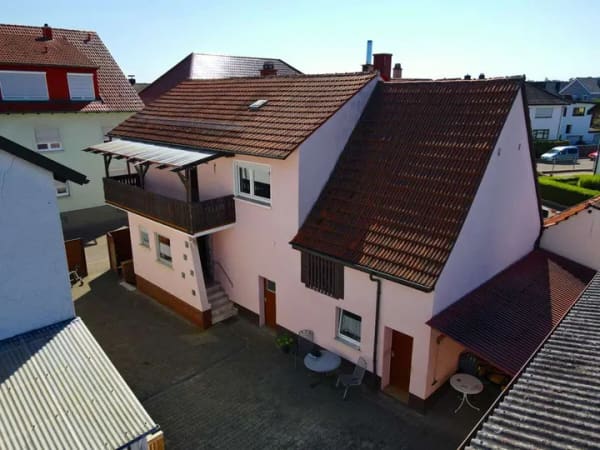 Immobilie in Kronau - Einfamilienhaus mit großem Grundstück und Ausbaupotential - Bild 1