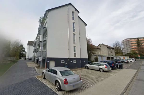 Immobilie in Mettmann - Das Objekt ist ein Mehrfamilienhaus mit dem Baugrundstück - Bild 2