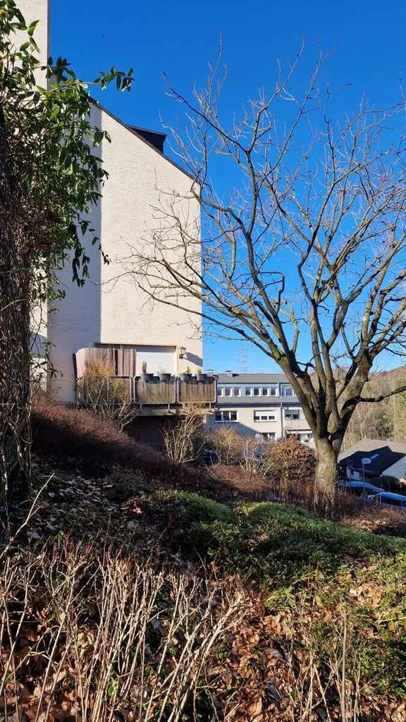 Immobilie in Herdecke - Kapitalanlage mit Erfolgsgeschichte: möbliert vermietete Erdgeschosswohnung in Herdecke mit Balkon - Bild 2