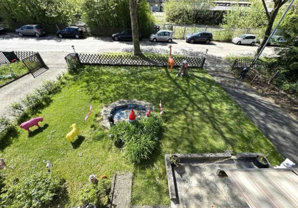 Immobilie in Süßen - Freistehendes Zweifamilienhaus mit herrlichem Garten am Fuße von Burg Staufeneck! - Bild 2