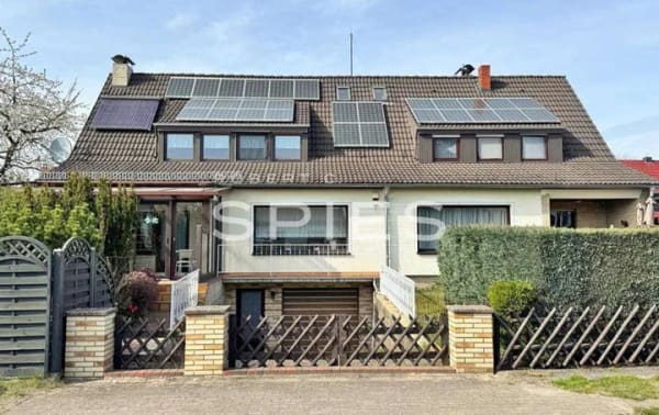 Immobilie in Ritterhude - Großzügige Immobilie mit zwei Wohneinheiten in gefragter Lage in Ritterhude - Bild 0