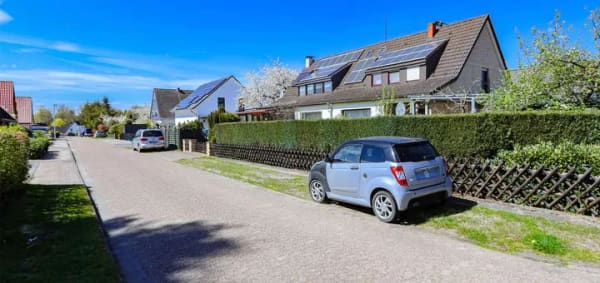 Immobilie in Ritterhude - Großzügige Immobilie mit zwei Wohneinheiten in gefragter Lage in Ritterhude - Bild 1