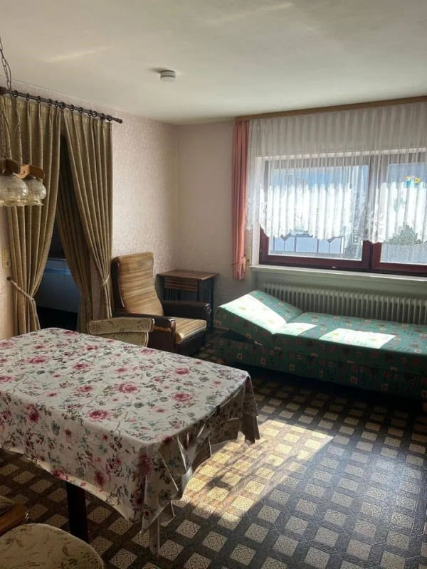 Immobilie in Freiensteinau - Ideales Zuhause für Familien - Einfamilienhaus mit viel Raum und Ausbaupotenzial - Bild 4