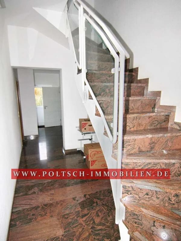 Immobilie in Weida - 2 vermietete Mehrfamilienhäuser mit 10 WE, teils Balkonen in ruhiger Lage von Weida - Bild 2