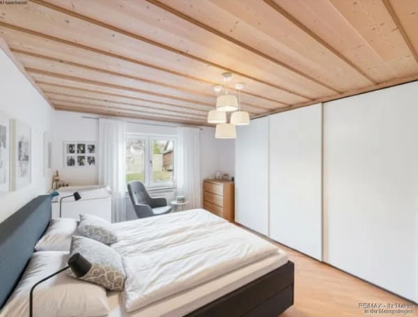 Immobilie in Schwarzenbruck - Großzügiges Zweifamilienhaus mit Garten und Garage in ruhiger Lage - Bild 1