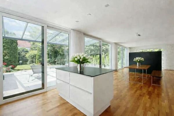 Immobilie in Kranzberg -  GRANDIOSE LUXUSVILLA  incl BAUGRUNDSTÜCK . EIGENER PARK. EINLIEGERWOHNUNG. DACHTERRASSE  - Bild 2