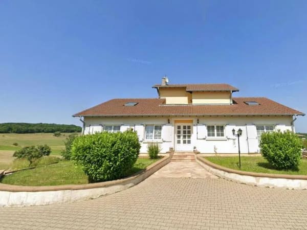 Immobilie in Rehlingen-Siersburg - Charmanter Bungalow in ruhiger Lage mit schöner Ausblick - Bild 0