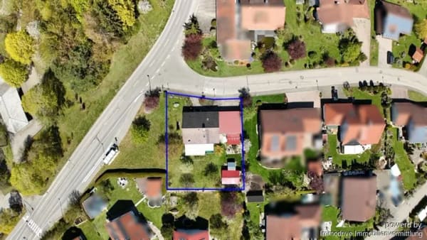 Immobilie in Heroldstatt - Freistehendes 1-2 Familienhaus mit D-Garage - Bild 1