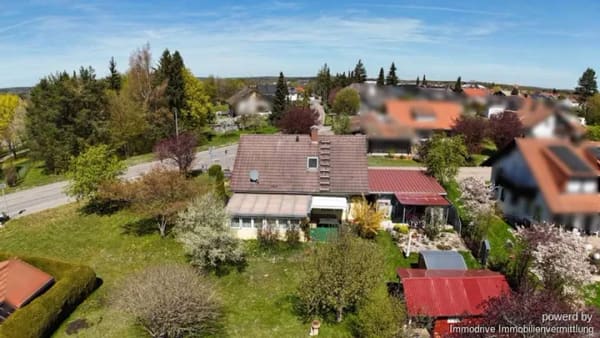 Immobilie in Heroldstatt - Freistehendes 1-2 Familienhaus mit D-Garage - Bild 3
