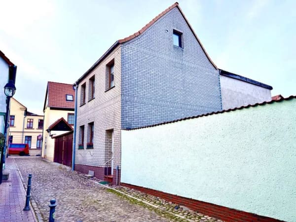 Immobilie in Teterow - Einfamilienhaus -  in der Bergringstadt Teterow - Bild 0
