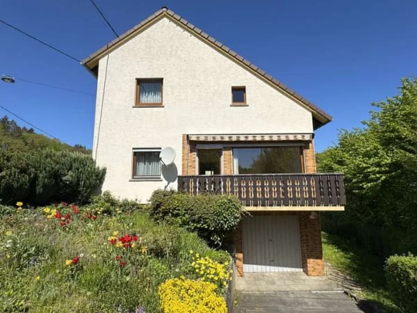 Immobilie in Schlangenbad - BEZAHLBARES, MASSIV ERBAUTES EINFAMILIENHAUS IN SCHLANGENBAD-OBERGLADBACH! - Bild 1