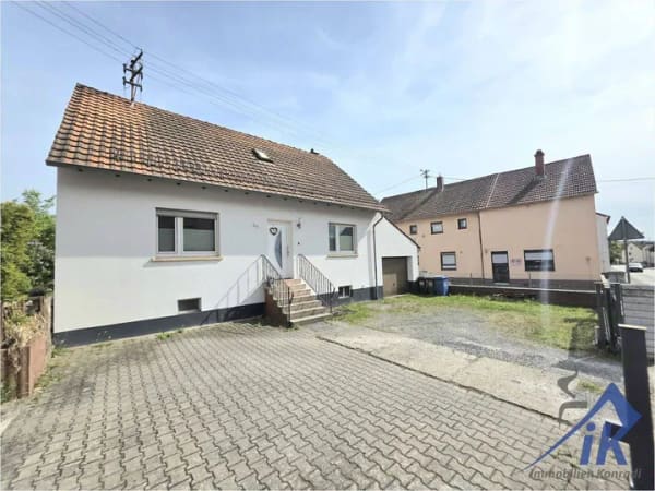 Immobilie in Hütschenhausen - IK | Spesbach: Gemütliches, gepflegtes Haus mit Garage in guter Lage - Bild 1