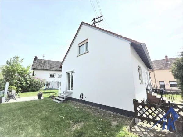 Immobilie in Hütschenhausen - IK | Spesbach: Gemütliches, gepflegtes Haus mit Garage in guter Lage - Bild 2