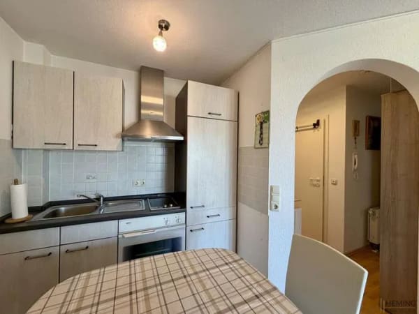 Immobilie in Wörrstadt - HEMING-IMMOBILIEN -  Attraktive 2-ZKB mit Balkon & Stellplatz – ruhige Lage nah am Bahnhof Wörrstadt - Bild 2
