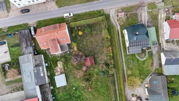 Immobilie in Werneuchen - Großzügiges ehemaliges leerstehendes Mehrgenerationshaus mit Seeblick,  in Löhme bei Berlin - Bild 4