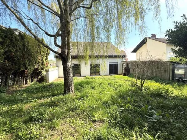Immobilie in Eltville am Rhein - Freistehendes Einfamilienhaus mit Einliegerwohnung und traumhaften Garten 
in ruhiger Ortsrandlage von Eltville-Hattenheim - Bild 1