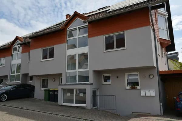Immobilie in Friolzheim - Provisionsfrei: 5,5-Zimmer-Wohnung in Friolzheim mit Wärmepumpe und PV-Anlage - Bild 0