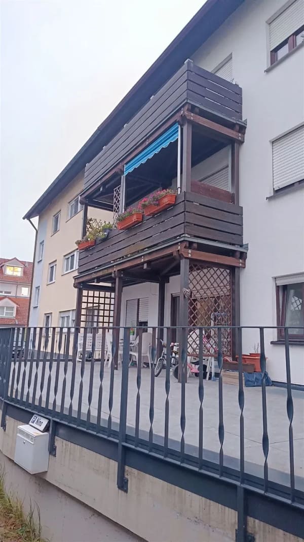 Immobilie in Rheinstetten - Großzügige 4-Zimmer-Wohnung mit Westbalkon und 3 Stellplätzen in familienfreundlicher Lage - Bild 0