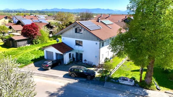 Immobilie in Schechen - Gepflegtes Zweifamilienhaus mit moderner Ausstattung und hohem Wohnkomfort! - Bild 0