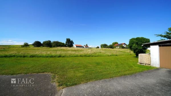 Immobilie in Neudenau - Mit Charme, Scheune und XXL - Bauplatz - FALC Immobilien Heilbronn - Bild 2