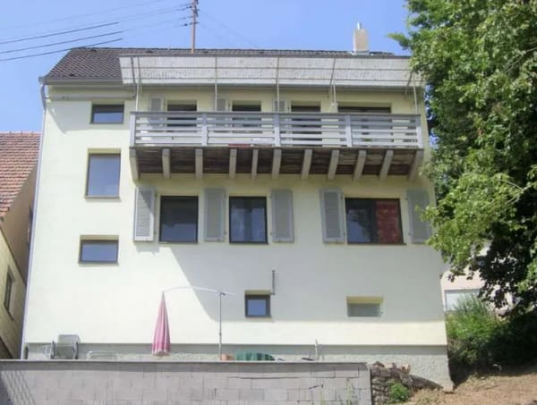 Immobilie in Aglasterhausen - 1–2-Familienhaus in Waldnähe mit Keller, Balkon und Garten in Aglasterhausen-Michelbach - Bild 2