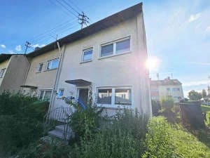 Immobilie in Oestrich-Winkel - Tolles Einfamilienhaus mit Terrasse und ideal ausgerichtetem Garten - Bild 2