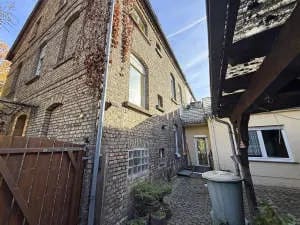 Immobilie in Eltville am Rhein - Hübsches Backsteinhaus mit 2-3 Wohneinheiten in schöner und zentraler Lage - Bild 1