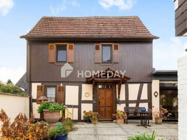 Immobilie in Bad Camberg - Historisches Fachwerkhaus trifft modernen Wohnkomfort - wohnen mit Stil in Bad Camberg-Dombach - Bild 0