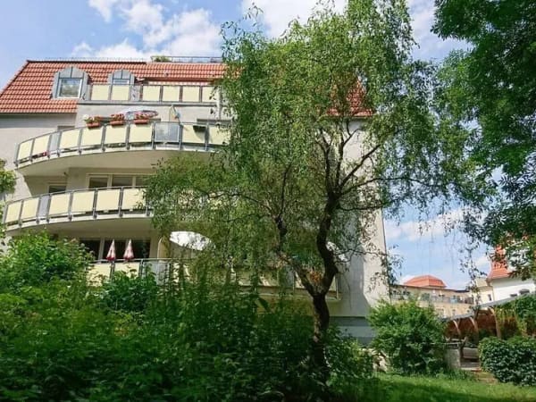 Immobilie in Dohna - 2-Raum-Wohnung inklusive Keller, Aufzug, Balkon & TG-Stellplatz im Lockwitzgrund - Bild 0