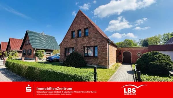Immobilie in Hohen Demzin - Einfamilienhaus mit großem Garten! - Bild 0