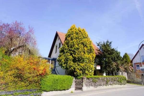 Immobilie in Hummeltal - Sommer im eigenen Garten - EFH mit 3 Garagen, Garten und Gartenhaus in Hummeltal - Bild 0