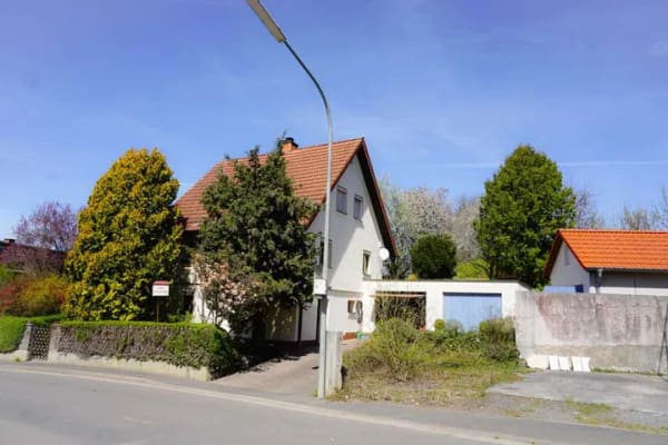 Immobilie in Hummeltal - Sommer im eigenen Garten - EFH mit 3 Garagen, Garten und Gartenhaus in Hummeltal - Bild 3