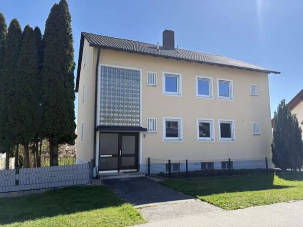 Immobilie in Ergolding - Ein Zuhause mit Perspektive - Gepflegtes Zweifamilienhaus in Ergolding - Bild 0