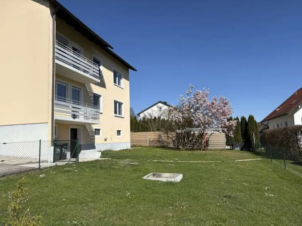 Immobilie in Ergolding - Ein Zuhause mit Perspektive - Gepflegtes Zweifamilienhaus in Ergolding - Bild 1