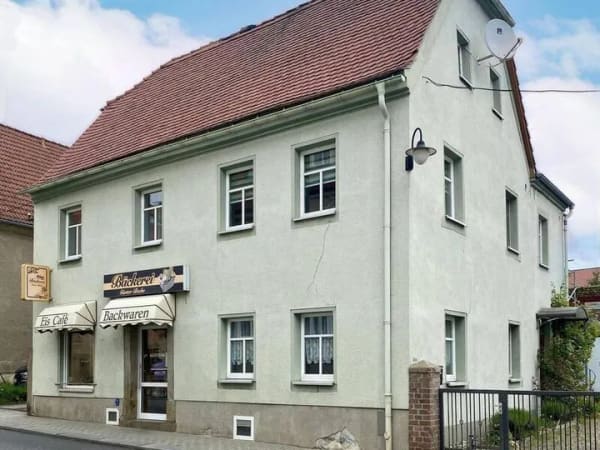 Immobilie in Bernstadt auf dem Eigen - Vielseitiges Nutzungspotenzial - Bild 0