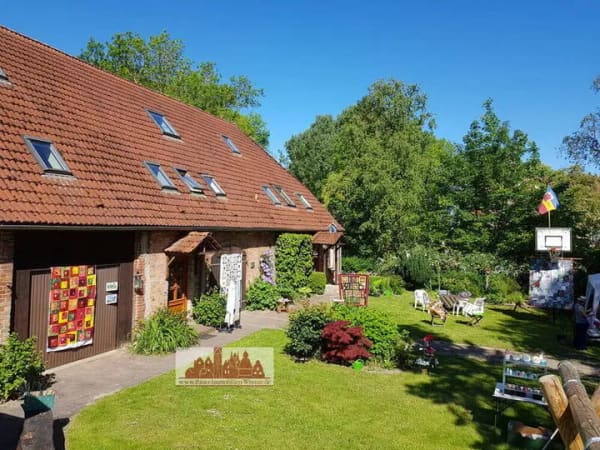 Immobilie in Neuburg - Stilvolles Wohnhaus mit 2 separaten Ferienappartements in idyllischer Lage - Bild 0