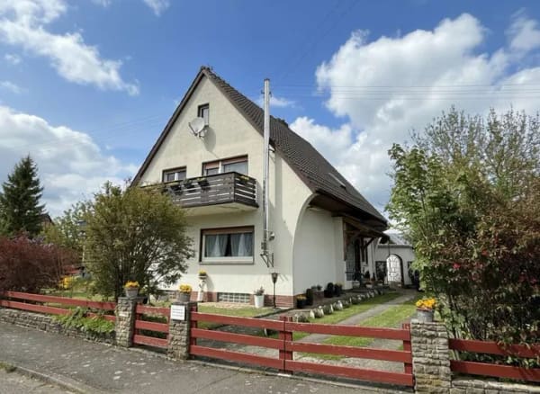 Immobilie in Wanfried - Familienhaus mit Wohlfühlfaktor in ruhiger Wohnlage - Bild 1