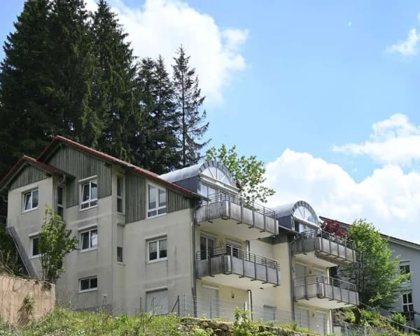 Immobilie in Biederbach - Bezugsfreie Gartengeschosswohnung mit zwei Terrassen - Bild 0