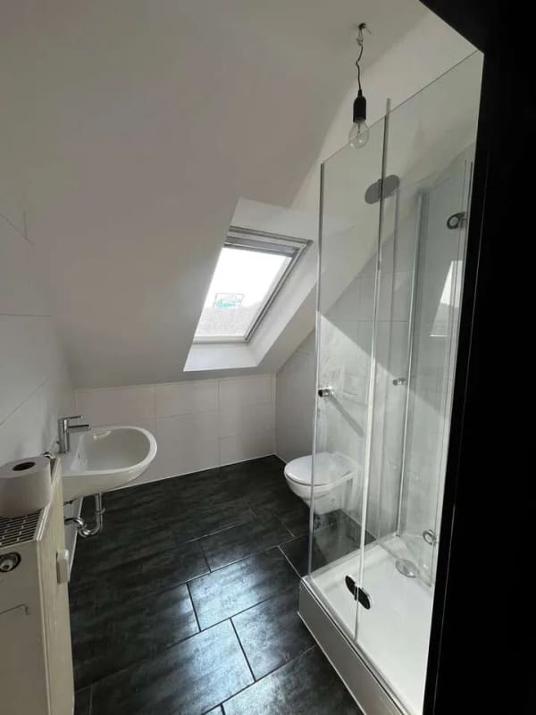 Immobilie in Obernburg am Main - Erstbezug nach DG-Ausbau: Helle 3-Zimmer-Wohnungen (ca. 64,72 m²) mit Stellplatz in Obernburg - Bild 3