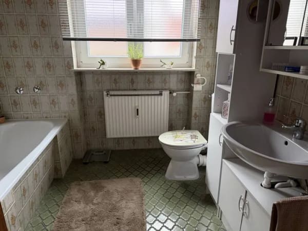 Immobilie in Püttlingen - Püttlingen-Köllerbach: Attraktives 3-Familienhaus mit Garten, 2 Garagen und Stellplatz in guter Lage - Bild 4