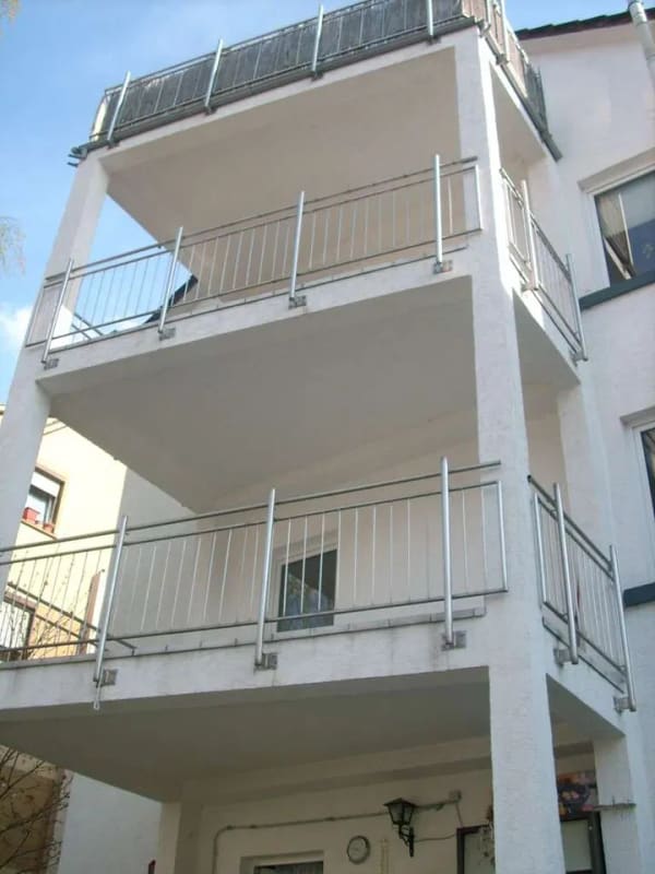 Immobilie in Esslingen am Neckar - Großzügiges Haus in Esslingen am Neckar - Bild 2