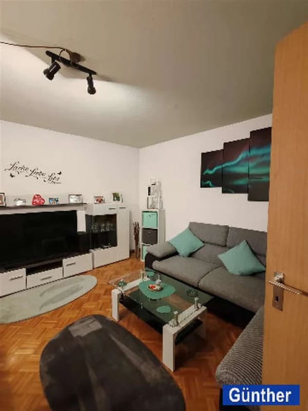Immobilie in Metzingen - Vermietete 2-Zimmerwohnung mit Westbalkon zu verkaufen – auch ideal zur späteren Eigennutzung - Bild 2