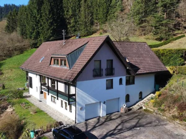 Immobilie in Alpirsbach - Charmantes Anwesen in ruhiger und naturnaher Lage mit Pensionsbetrieb. - Bild 0