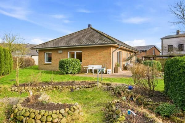 Immobilie in Harrislee - Top Energiebilanz: Neubaubungalow mit wunderschönem Grundstück und viel Extrapotenzial - Bild 0