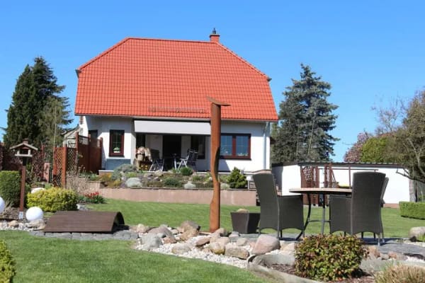 Immobilie in Elstertrebnitz - Hochwertiges und sehr gepflegtes Einfamilienhaus mit Keller und tollem Grundstück - Bild 1