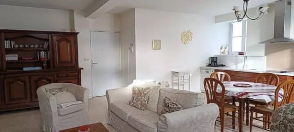 Immobilie in Erzhausen - Charmante 1-Zimmer-Wohnung in Sauveterre-de-Béarn - Bild 0