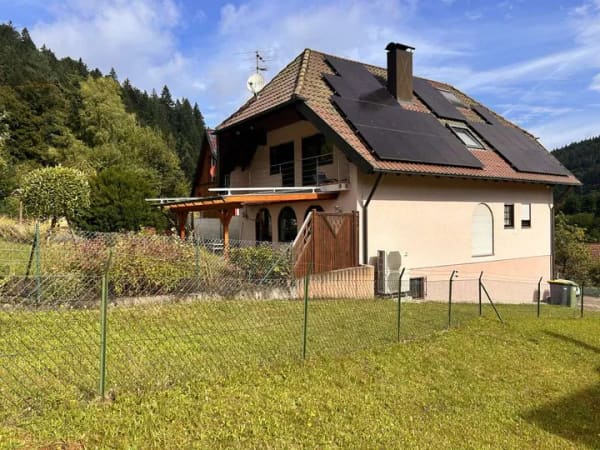 Immobilie in Unterreichenbach - Naturnahes traumhaftes Wohnen in idyllischer Lage von Unterreichenbach-Dennjächt - Bild 1