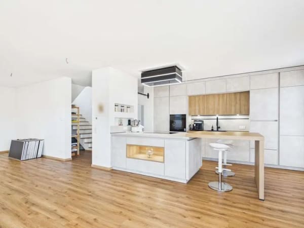 Immobilie in Oberthulba - Beeindruckender Ausblick - Einfamilienhaus mit Einliegerwohnung - Bild 2